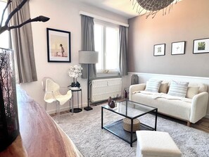 Apartment, City View | Living area - Appartement Proche de l'Otan (Brussels)