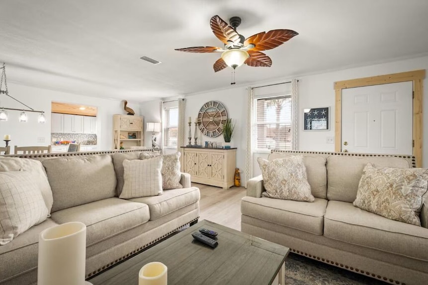 3br Walk To Beach W/ Deck | Good Morning Rentals - 잭슨빌 비치