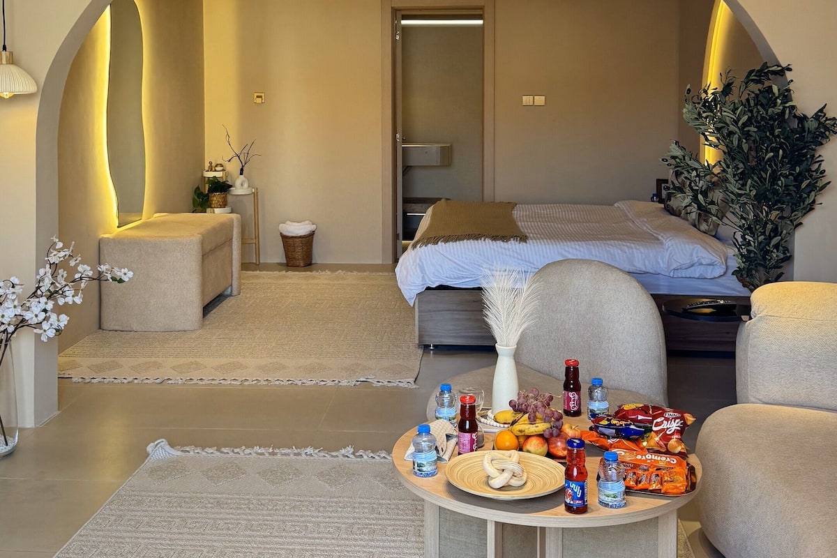 Presidential Suite, Private Pool, Desert View
