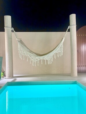 Kolam renang terbuka 