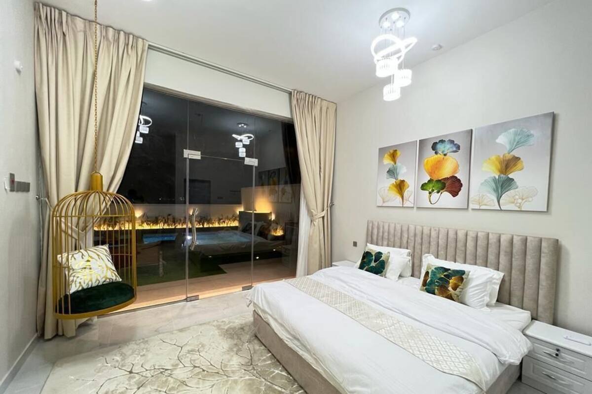 Luxury Chalet, Private Pool, Desert View
