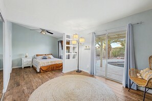 3 bedrooms, desk, iron/ironing board, travel crib - Charming 3-bedroom house with Pool, WiFi and AC in amazing Mesa (Mesa)