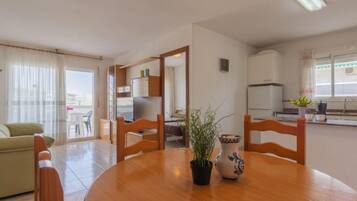 House, 3 Bedrooms, Terrace | Living room