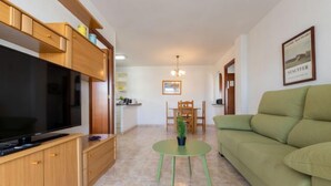 House, 3 Bedrooms, Terrace | Living area - Global Living Park - By Global Rental Holidays 7979 (Salou)
