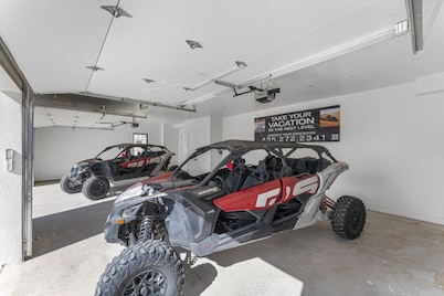 Zion's Sunset is BRAND NEW!!! Beautiful courtyard, fun game room, roof top deck