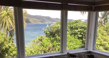 3 Bedroom House with Amazing Sea Views.