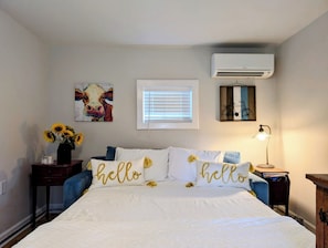 2 habitaciones, tabla de planchar con plancha, wifi y ropa de cama 
