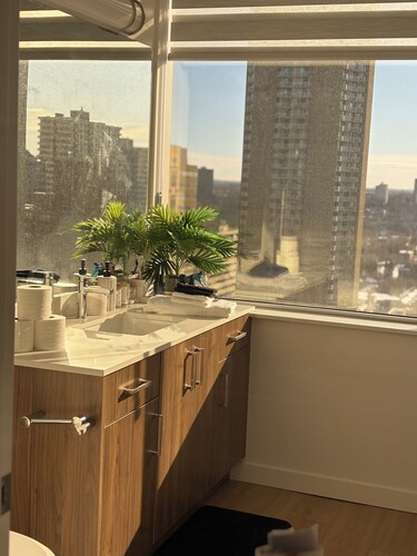 Charming Studio Retreat in the Heart of Downtown – Perfect for City Explorers
