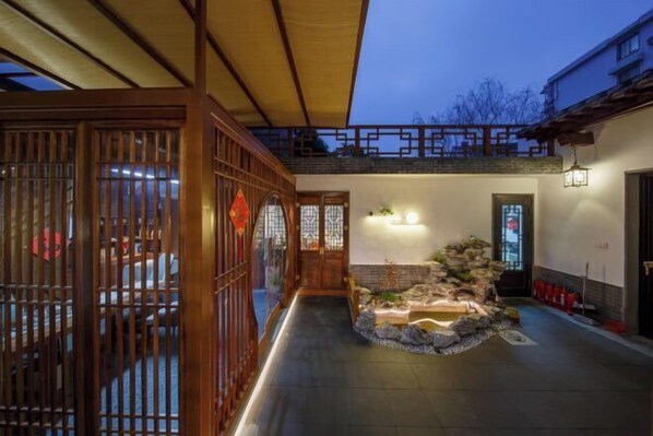 Garden - Yishe Inn (Yangzhou Slender West Lake Branch) (Yangzhou)