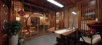 Yishe Inn (Yangzhou Slender West Lake Branch)