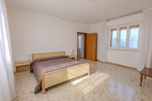 2 makuuhuonetta, Wi-Fi, vuodevaatteet