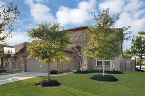 Exterior - Luxury Stay - Near Houston Airport (Humble)