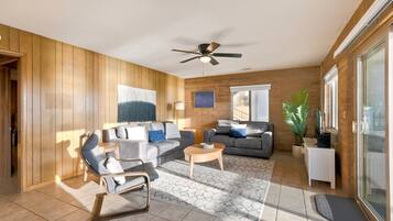 Smart TV, books, offices