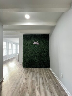 Interior - Spacious 5-bedroom house with AC in beautiful Portsmouth (Portsmouth)
