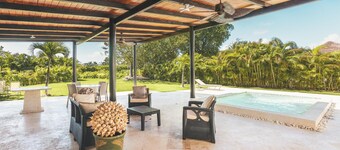 3BR villa with pool/bbq/ in Green village