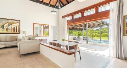 Amazing villa with private patio / bbq in Cap Cana