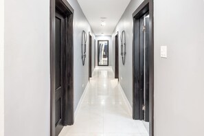 Interior - Luxurious 6-bedroom villa with  pool, bar, fire pit in gorgeous St. James Parish (St. James Parish)