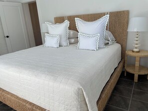 3 bedrooms, WiFi, bed sheets - Charming 3-bedroom house in wonderful West Palm Beach with WiFi & new A/C. (West Palm Beach)