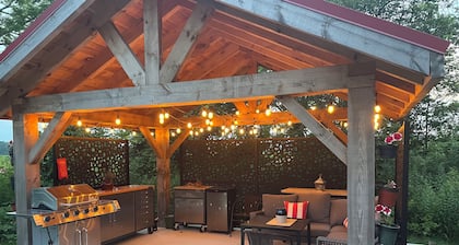 Stylish lower level apartment-Near nature, beaches, Rondeau PP