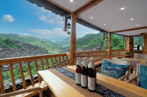 Xijiang Yunting Light Luxury Panoramic