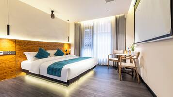 Blackout curtains, free WiFi, bed sheets