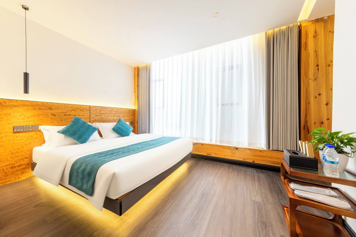 Family Room, Hill View | Blackout curtains, soundproofing, free WiFi, bed sheets