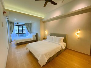 3 bedrooms, iron/ironing board, free WiFi, bed sheets