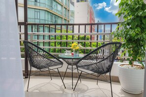 Firemannsrom – premier, flere senger, ikke-røyk, byutsikt | Terrasse/patio