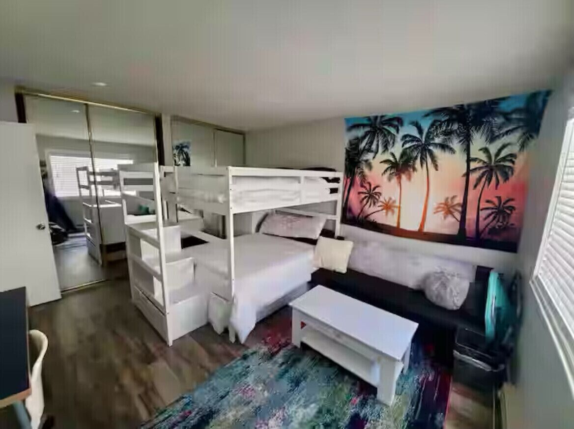 2 bedrooms, WiFi, bed sheets