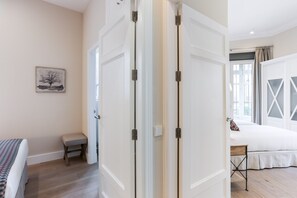 3 habitaciones, tabla de planchar con plancha y wifi gratis 