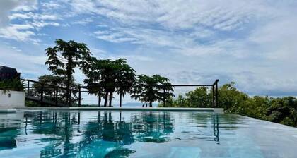 Stunning ocean view Villa Blanca