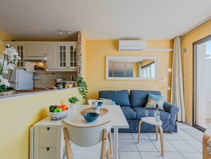 Interior - Palmyra by Interhome (Le Barcarès)