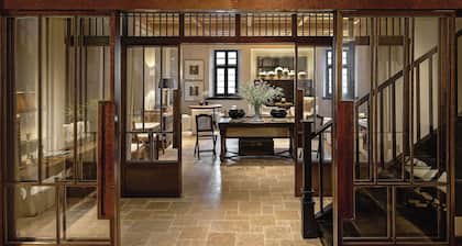 SUNYATA Resort Hotel