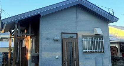 昭和レトロな貸切平屋・赤連バナナハウス(喜界町)