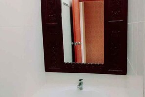 Room - New Ramayana Pamekasan (Pamekasan)