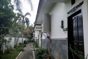 Exterior - New Ramayana Pamekasan (Pamekasan)