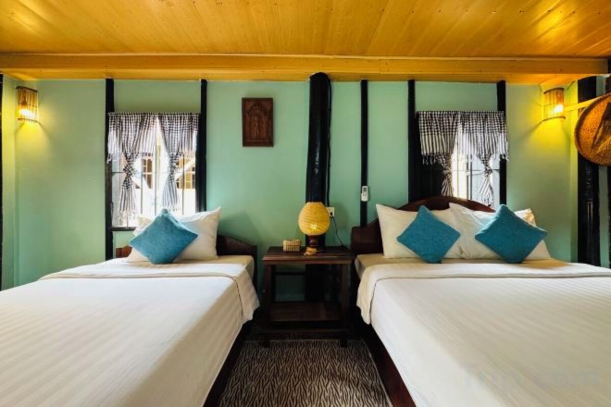 1 bedroom, in-room safe, iron/ironing board (on request), WiFi (free)