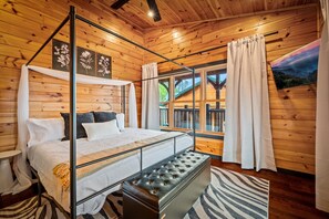 Unclassified image, 2 of 70, button - Sleeps 32: Perfectly Designed For Groups/Reunions! (Gatlinburg)