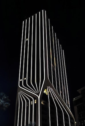Exterior - Luxury Little Gem in Mercury Tower w/Rooftop Pool by ArcoCollection (St. Julian`s)