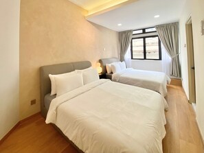 3 bedrooms, iron/ironing board, free WiFi, bed sheets