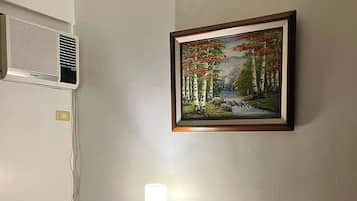 2 quartos, ferros/tábuas de passar roupa, Wi-Fi, roupa de cama
