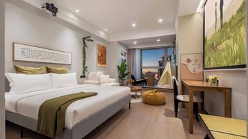 Bureau, rideaux occultants, chambres insonorisées