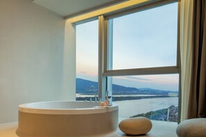 전용 스파 욕조