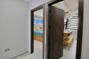 2 Schlafzimmer, Schreibtisch, Bügeleisen/Bügelbrett, WLAN