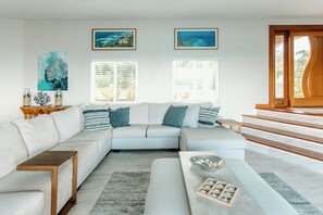 Télévision, cheminée