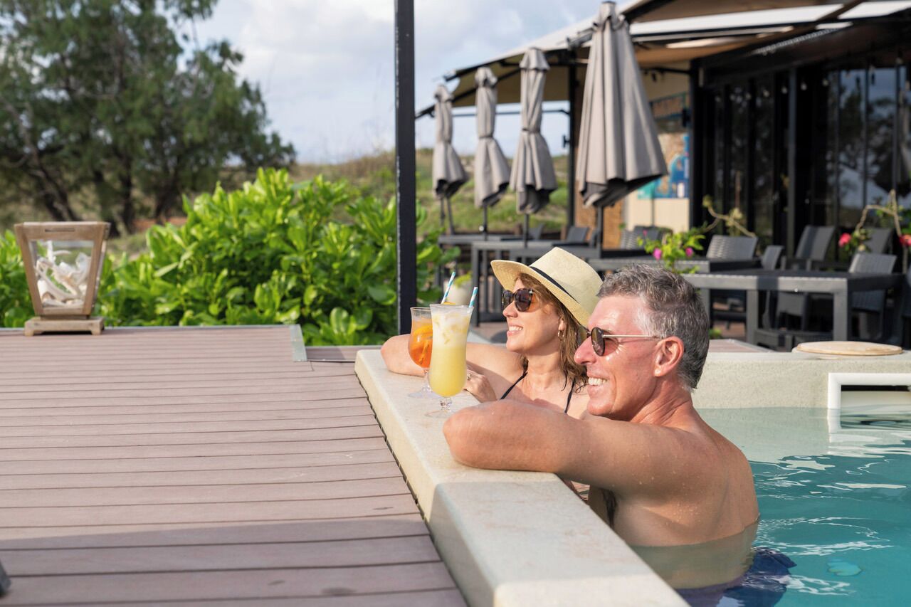 Hồ bơi ngoài trời 