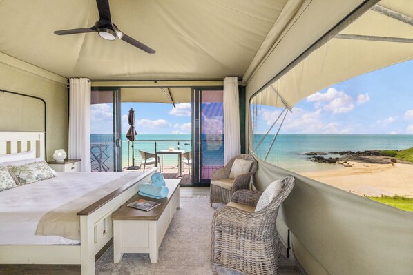 Deluxe penthouse, balkon, uitzicht op het strand