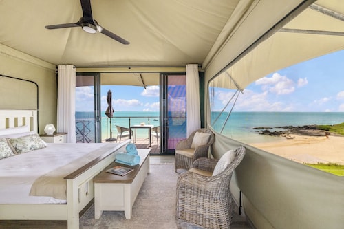 Bremer Island Banubanu Beach Retreat