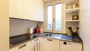 Kühlschrank, Ofen, Herdplatte, Geschirrspüler