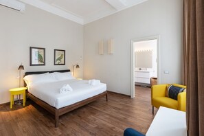 1 slaapkamer, een strijkplank/strijkijzer, wifi, beddengoed